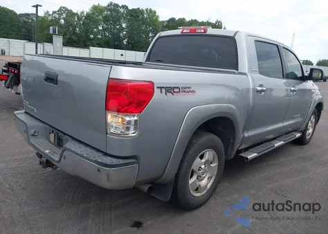 2010 Toyota Tundra Crewmax Limited из США, поврежденный, VIN 5TFFY5F16AX095009